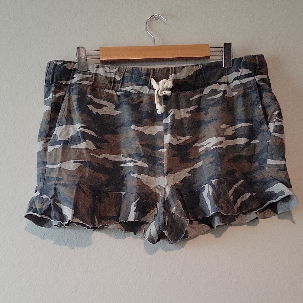 U.S. Polo Assn. Olive Green & Gray Camo High-Waist Ruffle Shorts
